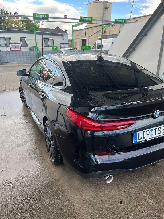 Schwarz Gebraucht 2020 BMW 218 Sport Line Coupé | 21.000 € - Bild 1/4