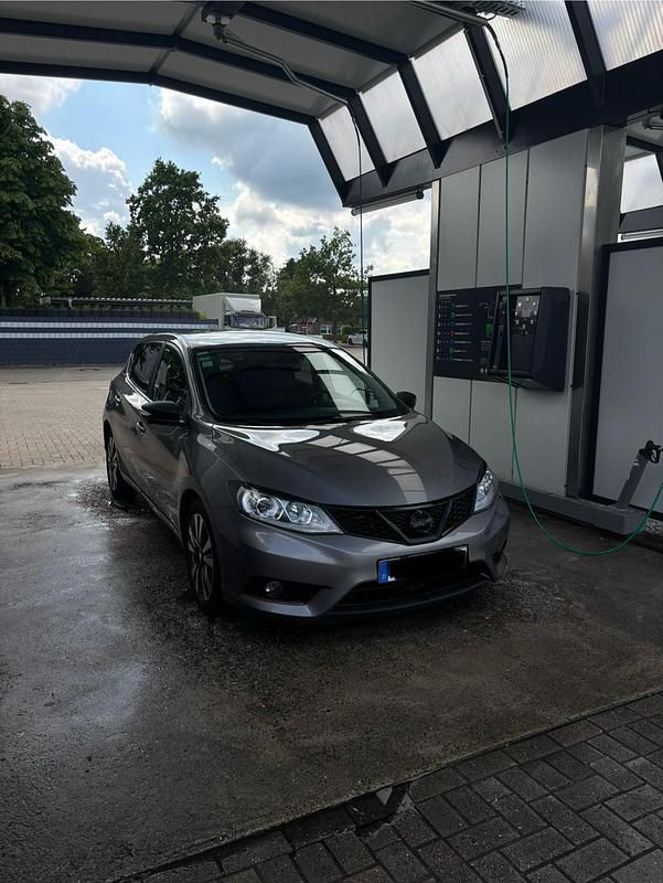 Silber Gebraucht 2016 Nissan Pulsar Kleinwagen | 9.200 € (Fairer Preis) - Bild 1/4