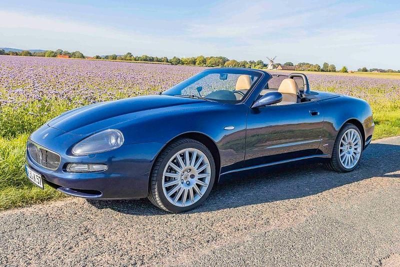 Blau Gebraucht 2002 Maserati Spyder Cabrio | 24.900 € (Fairer Preis) - Bild 1/4