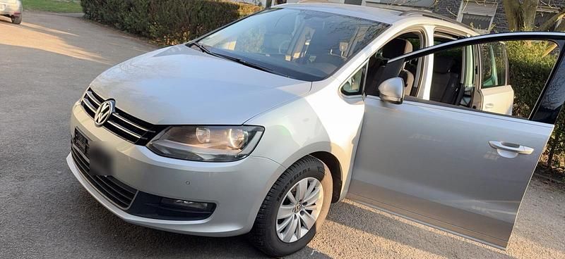 Gebraucht VW Sharan 140 PS (102 kW) 2015 Silber Van / Kleinbus