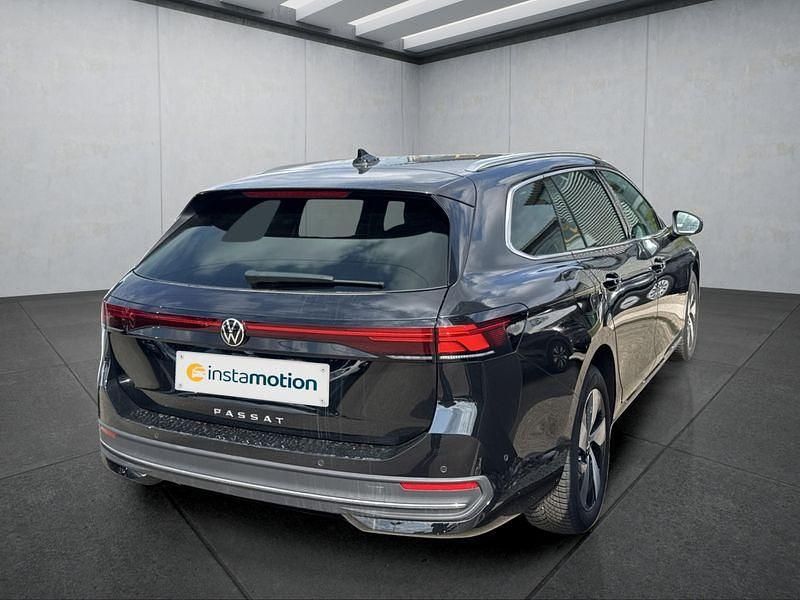 Używany VW Passat 150 KM (110 kW) 2025 Czarny Kombi