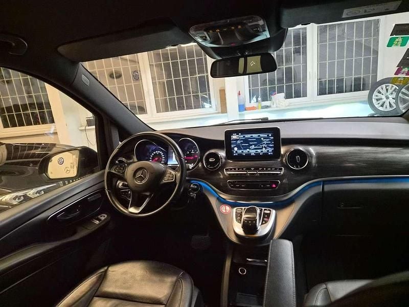 Gebraucht Mercedes V250 190 PS (139 kW) 2019 Schwarz Van / Kleinbus