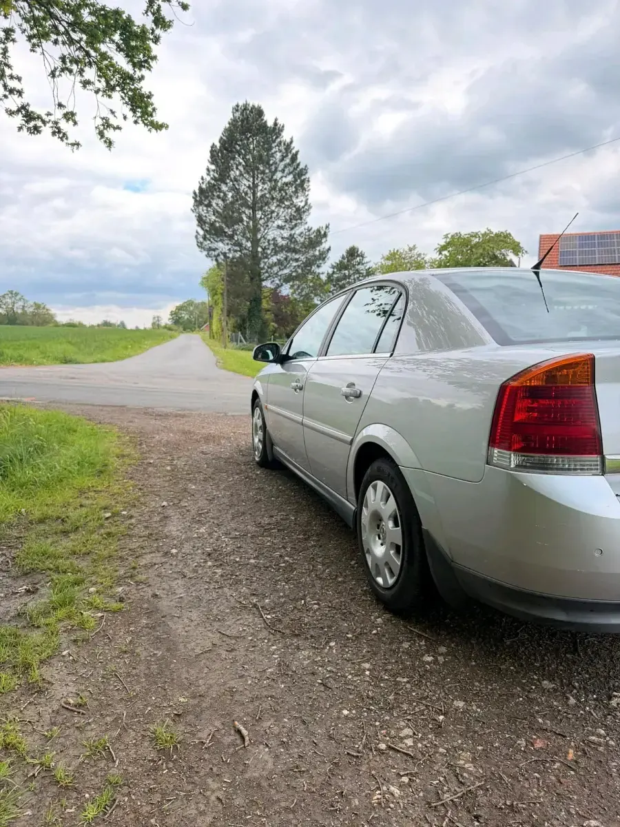 Gebraucht Opel Vectra 143 PS (105 kW) 2002 Silber Limousine