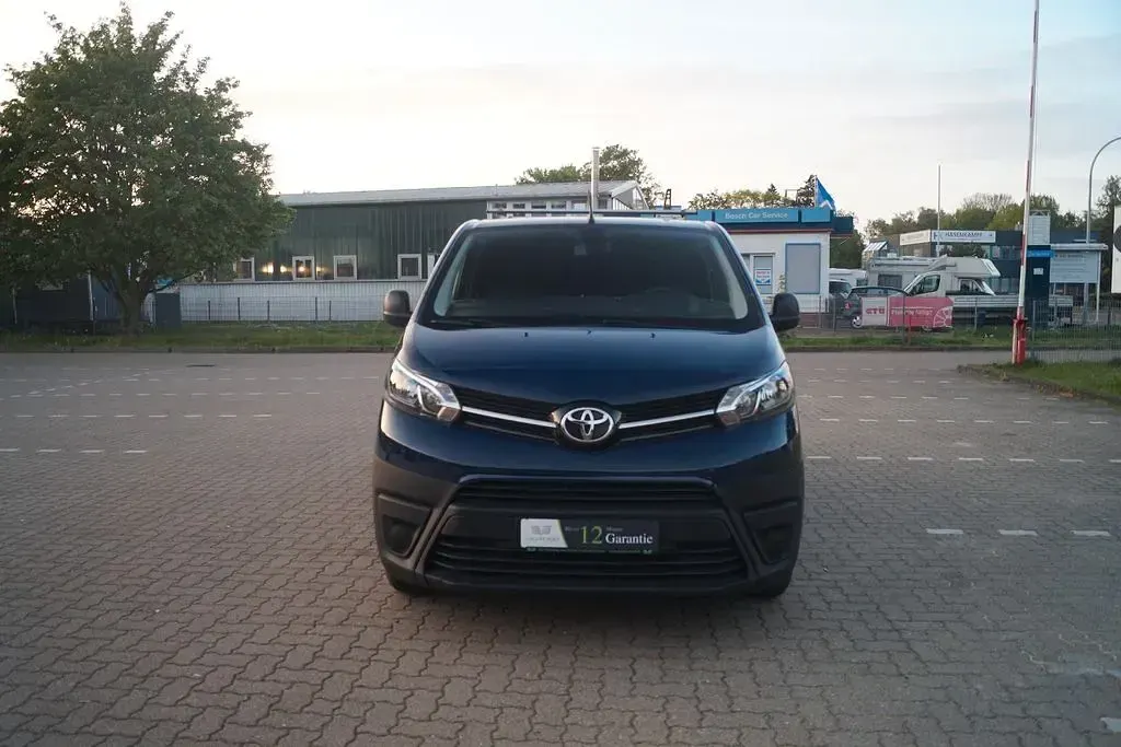 Gebraucht Toyota Proace 122 PS (89 kW) 2020 Blau Van / Kleinbus