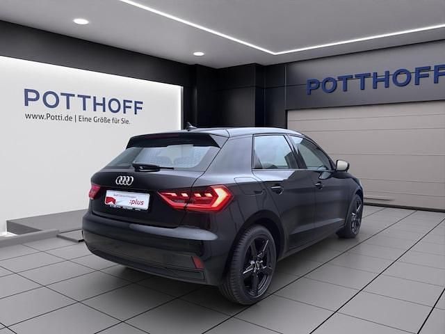 Gebraucht Audi A1 Sportback Ambiente 95 PS (69 kW) 2025 Mythosschwarz metallic Kleinwagen