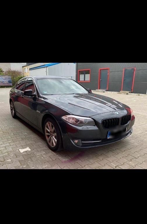 Blau Gebraucht 2010 BMW 523 Limousine | 6.500 € (Superpreis) - Bild 1/4