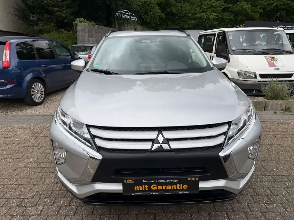 Używany Mitsubishi Eclipse Cross Top 163 KM (119 kW) 2019 Srebrny SUV