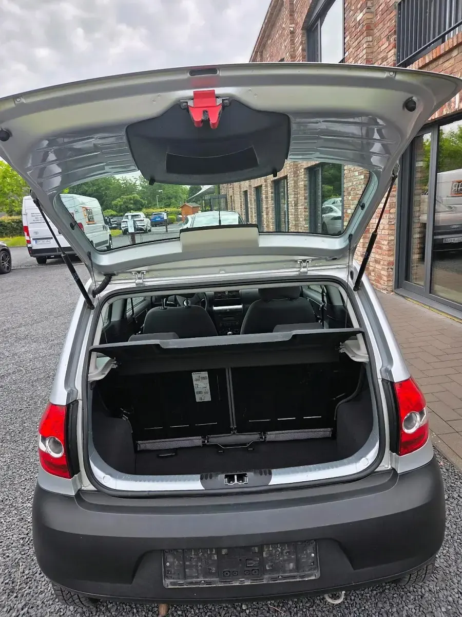 Gebraucht VW Fox 54 PS (39 kW) 2007 Grau Kleinwagen