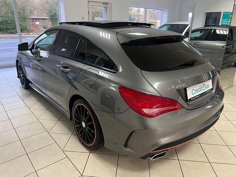 Gebraucht Mercedes CLA200 Shooting Brake AMG 156 PS (114 kW) 2015 Grau Kombi