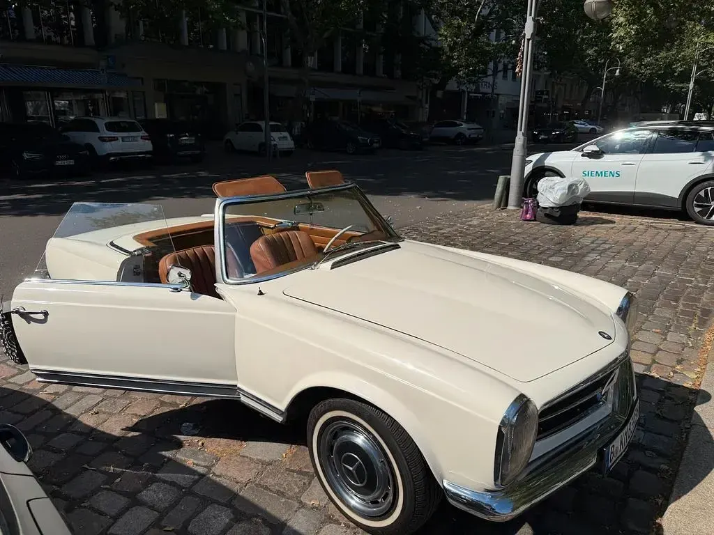 Gebraucht Mercedes 230 150 PS (110 kW) 1965 Weiß Cabrio