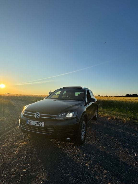 Schwarz Gebraucht 2013 VW Touareg Edition SUV | 19.500 € (Teuer) - Bild 1/4