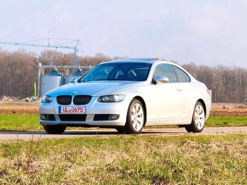 Gebraucht BMW 325 Comfort Edition 218 PS (160 kW) 2007 Silber Coupé