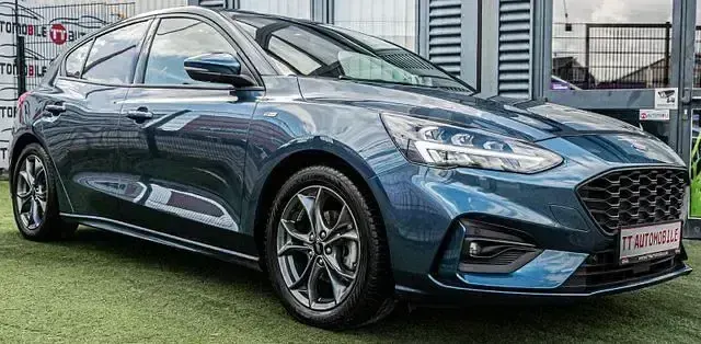 Gebraucht Ford Focus ST-Line 120 PS (88 kW) 2020 Blau Limousine