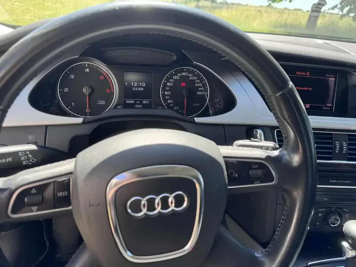 Gebraucht Audi A4 Ambition 143 PS (105 kW) 2011 Schwarz Kombi