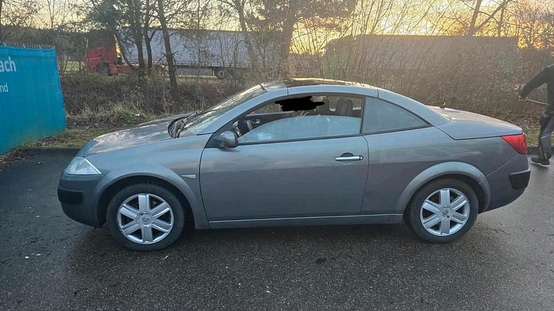 Gebraucht Renault Mégane Cabriolet 136 PS (100 kW) 2004 Grau Cabrio