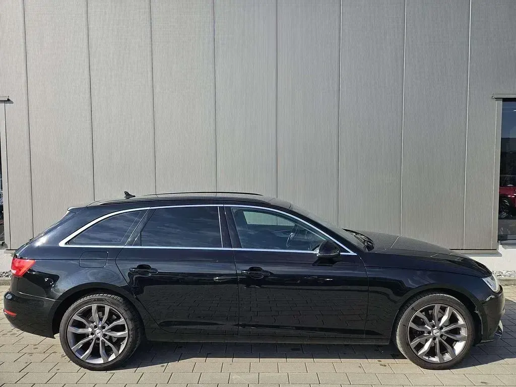 Gebraucht Audi A4 Sport 150 PS (110 kW) 2016 Mythosschwarz metallic Kombi
