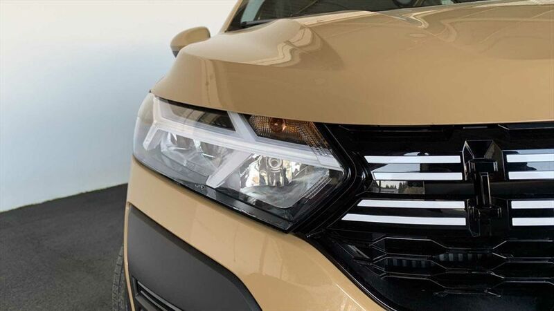 Neu Dacia Sandero Expression 91 PS (66 kW) 2025 Beige Kleinwagen