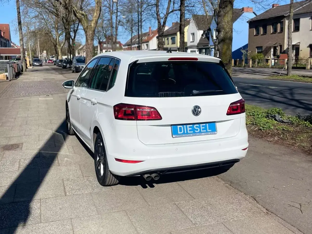 Gebraucht VW Golf Sportsvan Highline 150 PS (110 kW) 2014 Pure white Van / Kleinbus