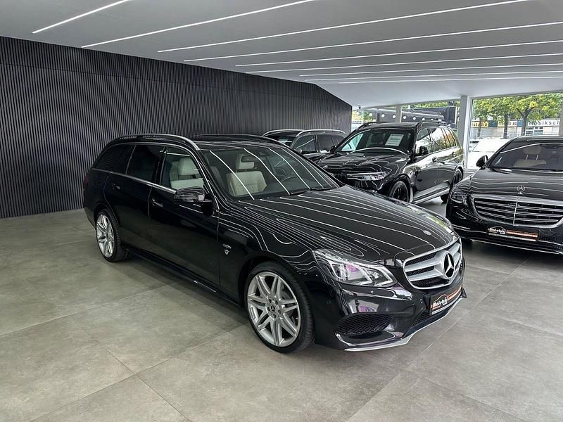 Schwarz Gebraucht 2015 Mercedes E350 AMG Kombi | 20.950 € (Fairer Preis) - Bild 1/4