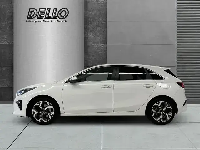 Gebraucht Kia Ceed Platinum Edition 140 PS (102 kW) 2019 Weiß Kleinwagen