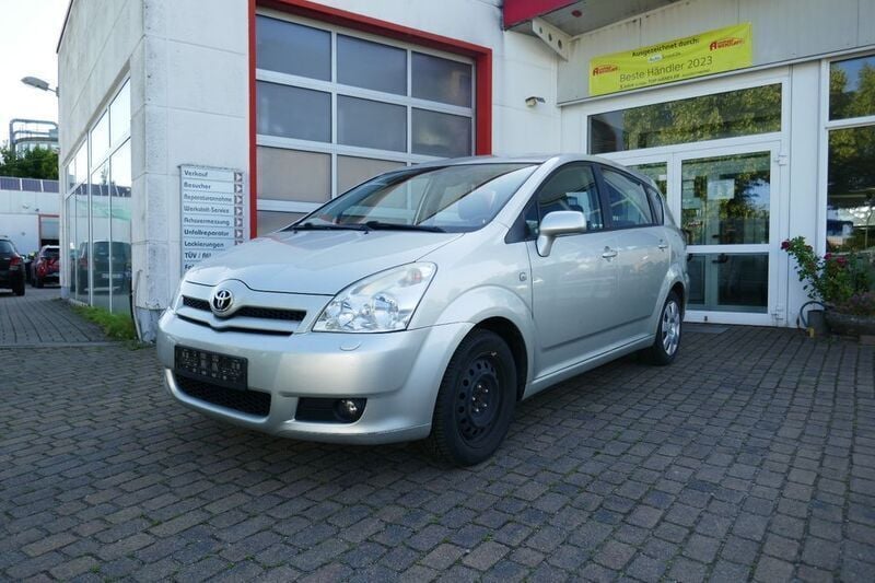 Silber Gebraucht 2006 Toyota Corolla Verso Sol Van / Kleinbus | 3.200 € (Guter Preis) - Bild 1/4