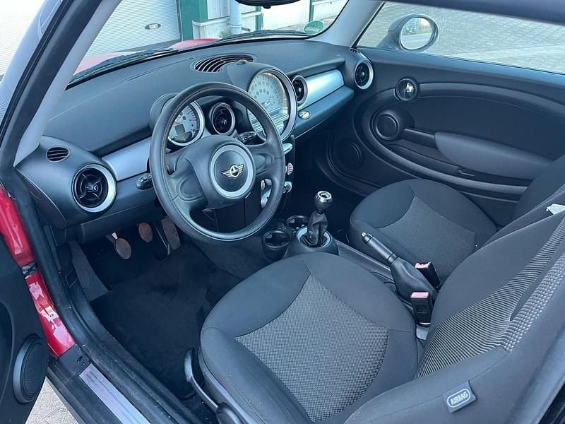 Usata Mini Cooper 95 CV (69 kW) 2010 Rosso Utilitaria