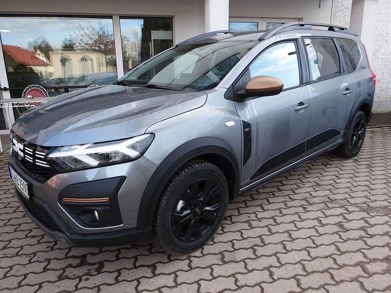 Gebraucht Dacia Jogger Extreme 110 PS (80 kW) 2025 Grau Van / Kleinbus