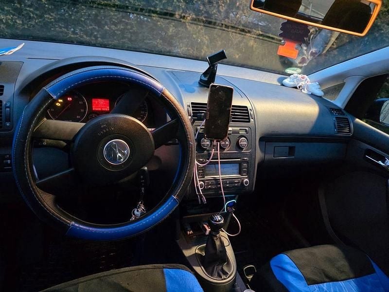 Gebraucht VW Touran Trendline 102 PS (75 kW) 2005 Blau Van / Kleinbus