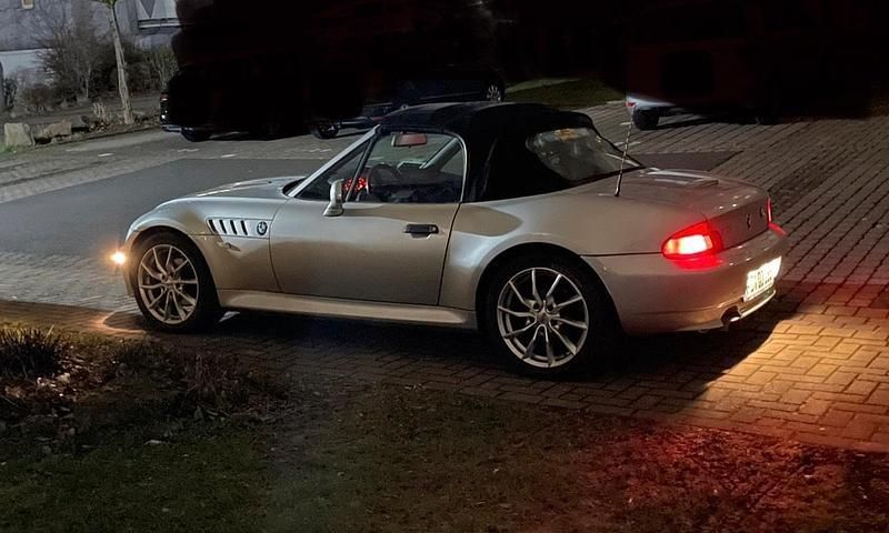 Silber Gebraucht 2002 BMW Z3 Cabrio | 4.850 € (Superpreis) - Bild 1/4