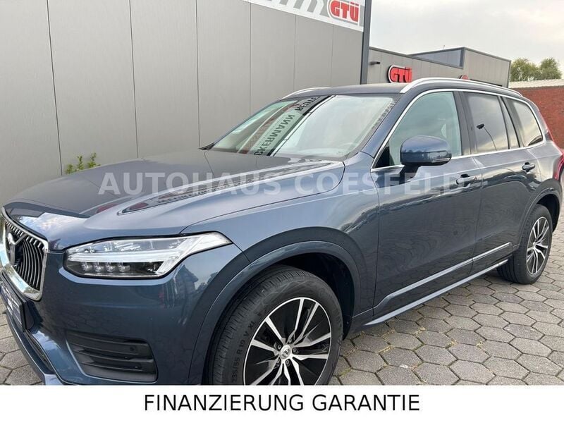 Denim blue / metallic Gebraucht 2020 Volvo XC90 Momentum SUV | 35.990 € (Guter Preis) - Bild 1/2