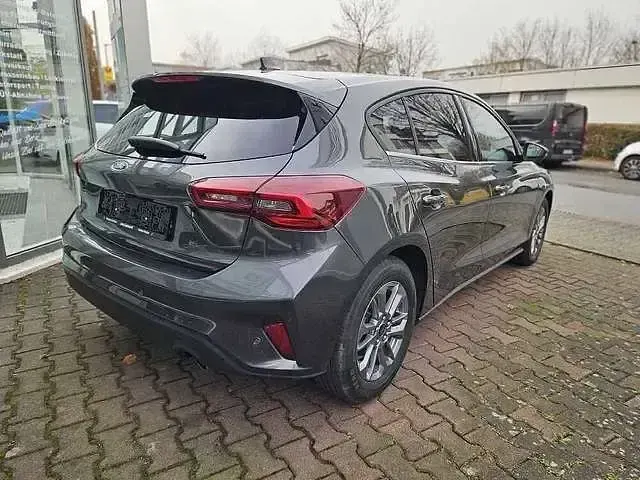 Gebraucht Ford Focus Titanium S 125 PS (91 kW) 2023 Grau Limousine