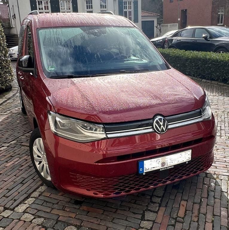 Gebraucht VW Caddy Life 122 PS (89 kW) 2024 Rot Van / Kleinbus