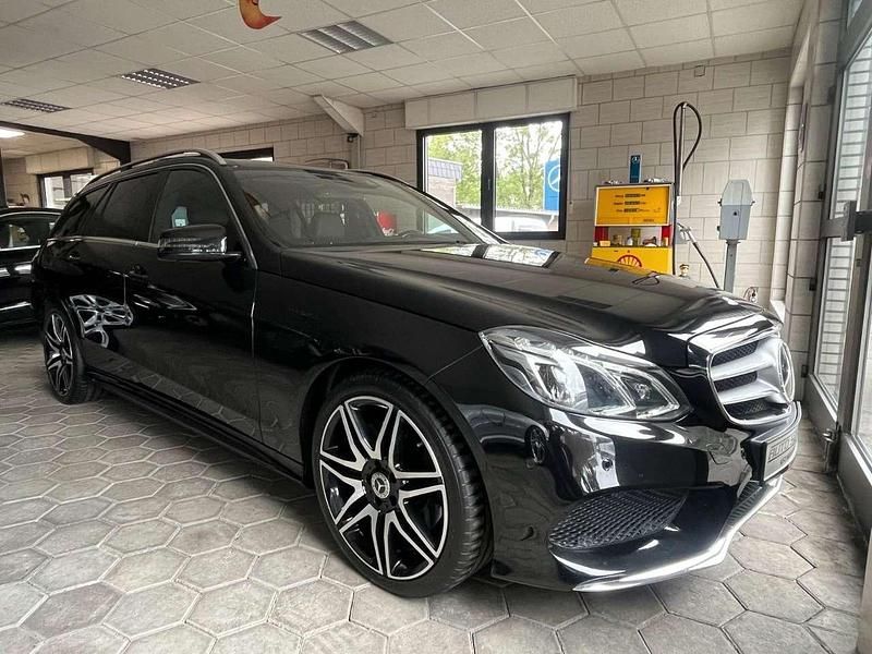 Obsidianschwarz Gebraucht 2015 Mercedes E400 AMG Kombi | 27.990 € (Fairer Preis) - Bild 1/4