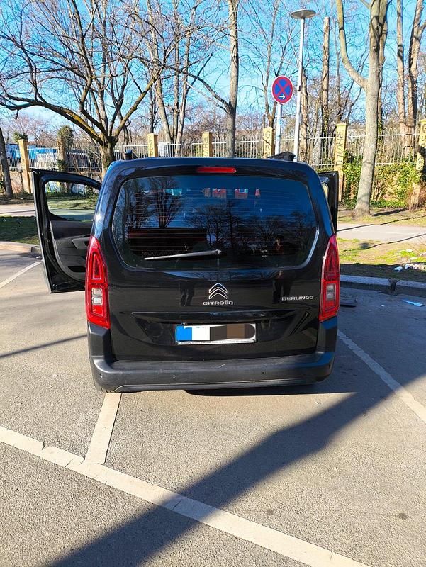 Gebraucht Citroën Berlingo Feel 131 PS (96 kW) 2018 Schwarz Van / Kleinbus