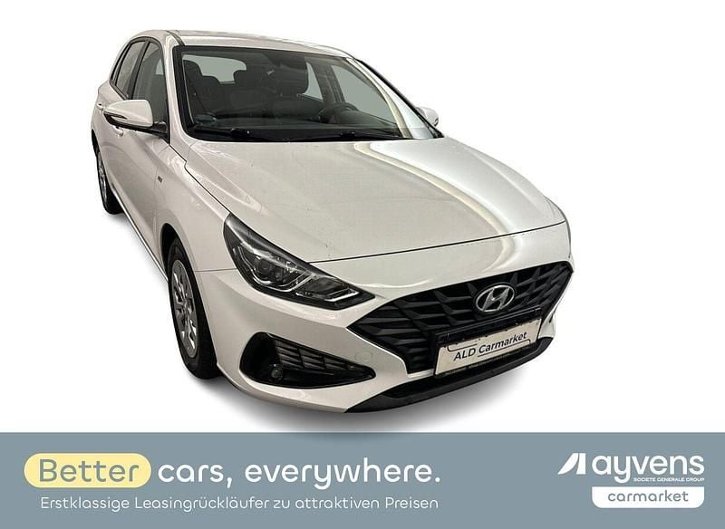 Polar white Gebraucht 2021 Hyundai i30 Select Coupé | 13.980 € (Guter Preis) - Bild 1/4