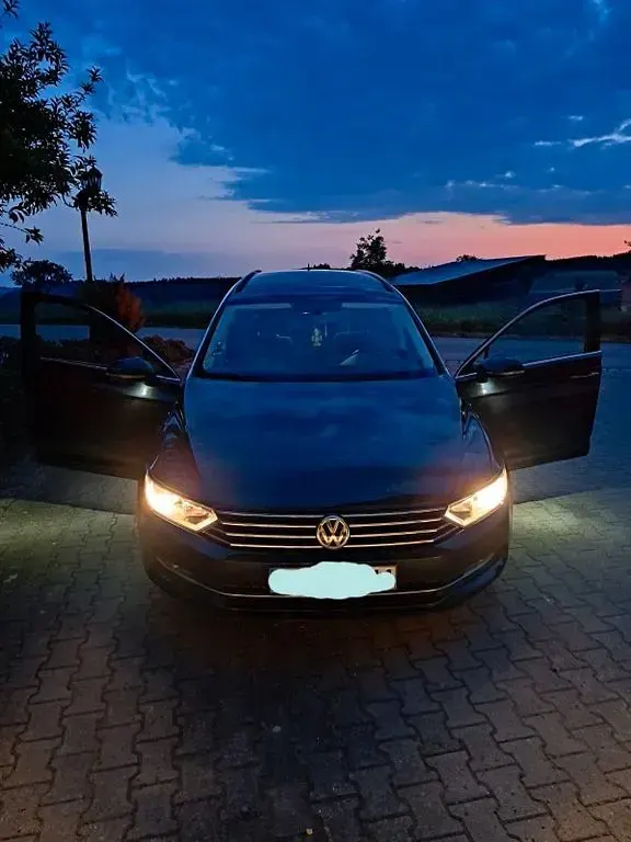 Gebraucht VW Passat 150 PS (110 kW) 2017 Schwarz Kombi