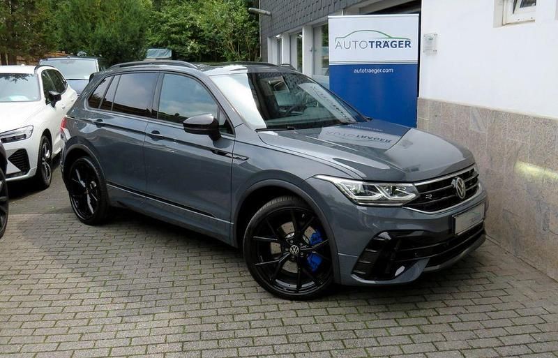 Grau Gebraucht 2023 VW Tiguan R SUV | 43.990 € (Fairer Preis) - Bild 1/4