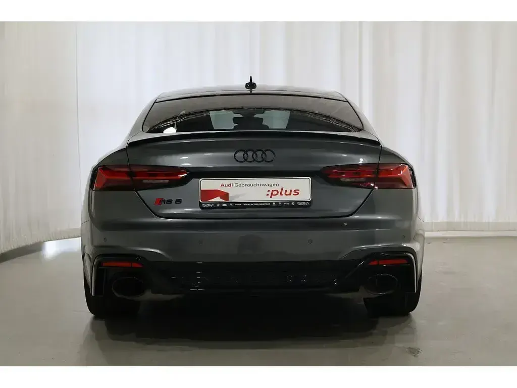 Gebraucht Audi RS5 Sportback Ambiente 331 PS (243 kW) 2024 Grau Limousine