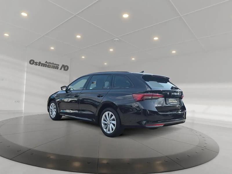 Gebraucht Skoda Octavia Selection 150 PS (110 kW) 2024 Schwarzmagic perleffekt Kombi