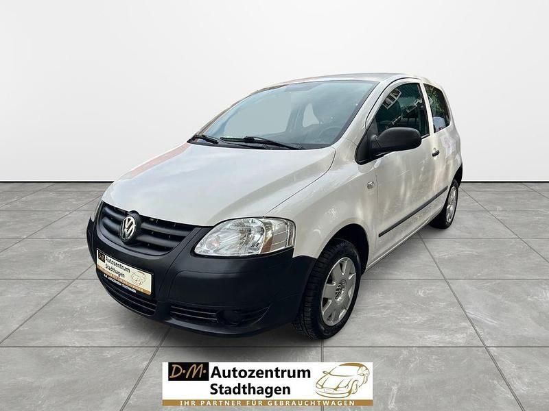 Weiß Gebraucht 2006 VW Fox Basis Kleinwagen | 1.790 € (Fairer Preis) - Bild 1/4