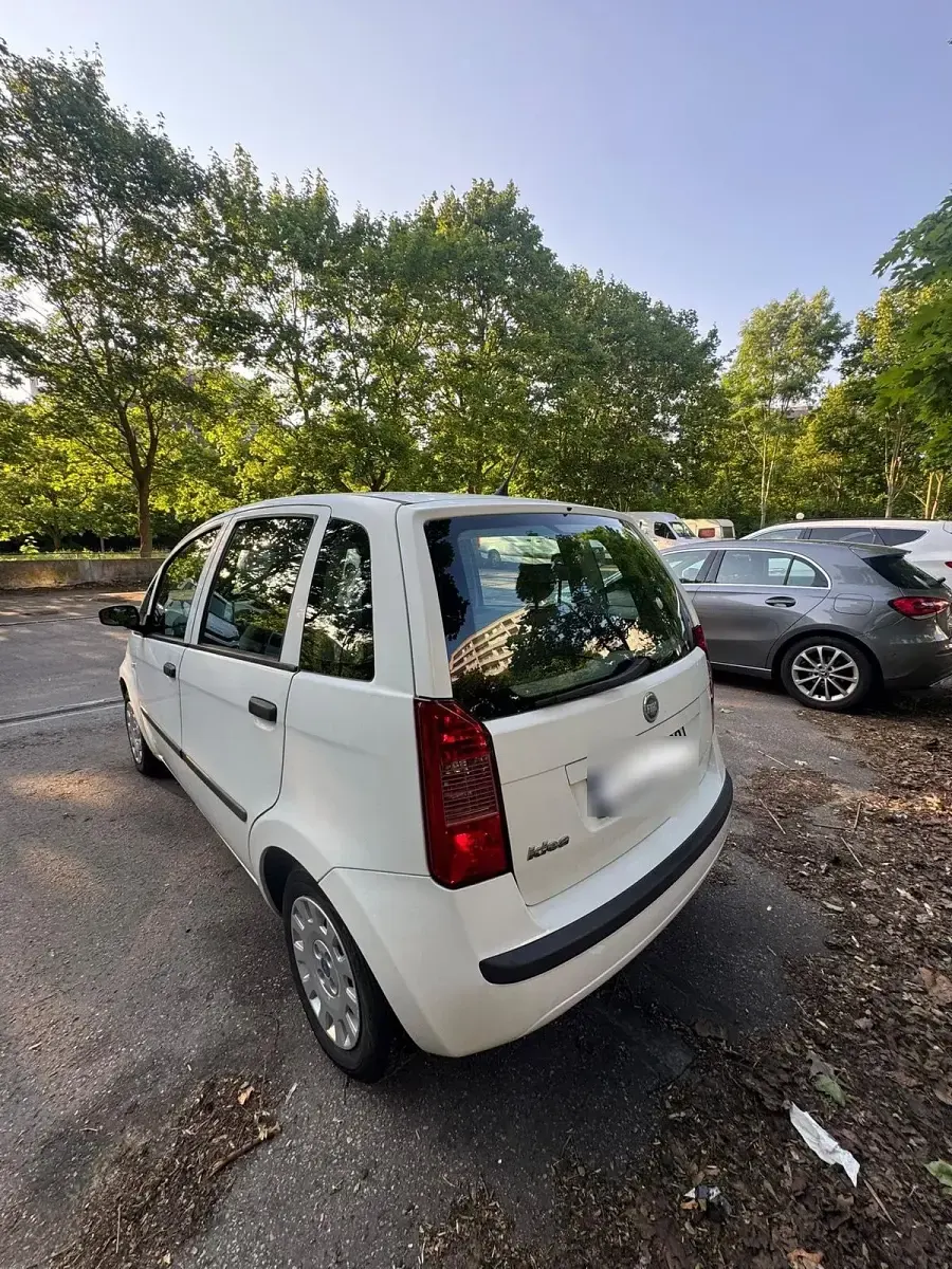 Gebraucht Fiat Idea 95 PS (69 kW) 2005 Weiß Van / Kleinbus