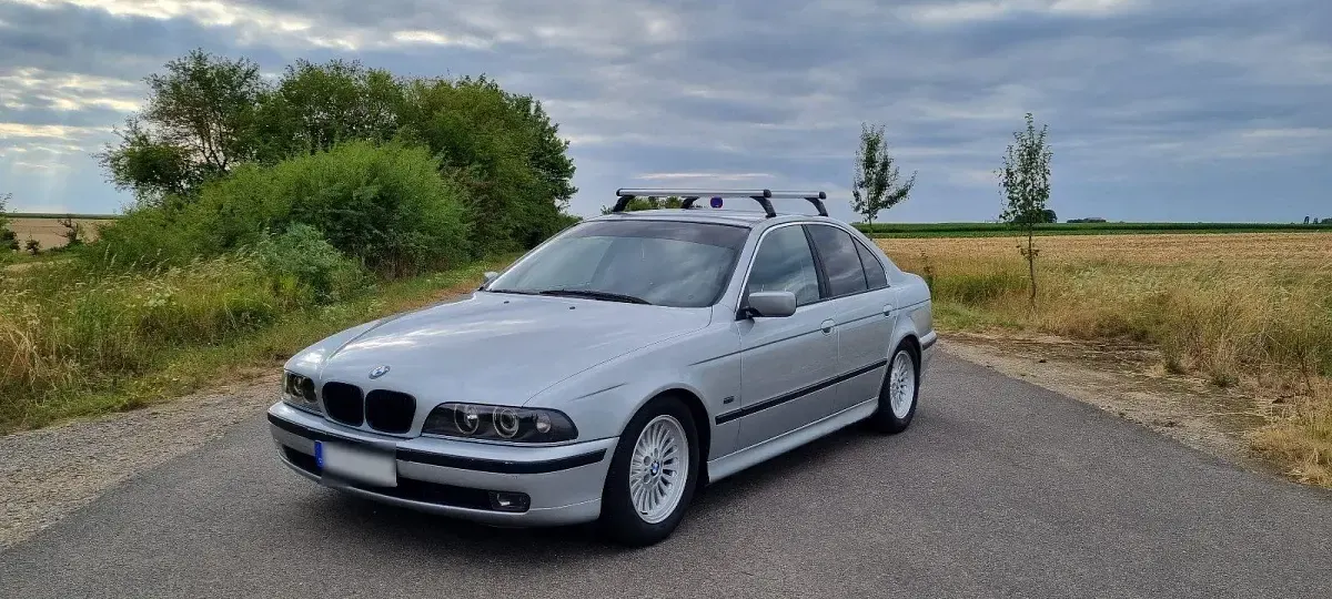 Gebraucht BMW 528 193 PS (141 kW) 1997 Silber Limousine