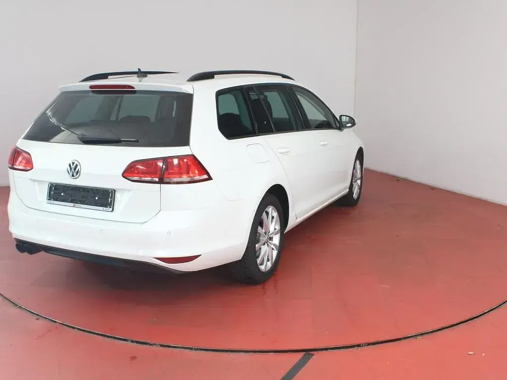 Gebraucht VW Golf VII 105 PS (77 kW) 2013 Weiß Kombi