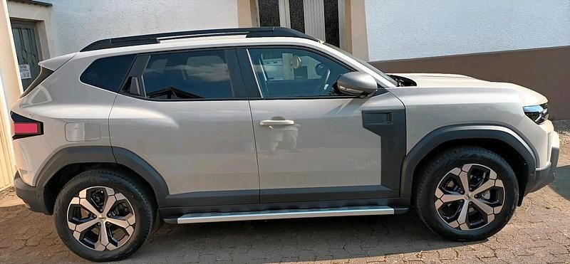 Gebraucht Dacia Duster Journey 141 PS (103 kW) 2024 Beige SUV