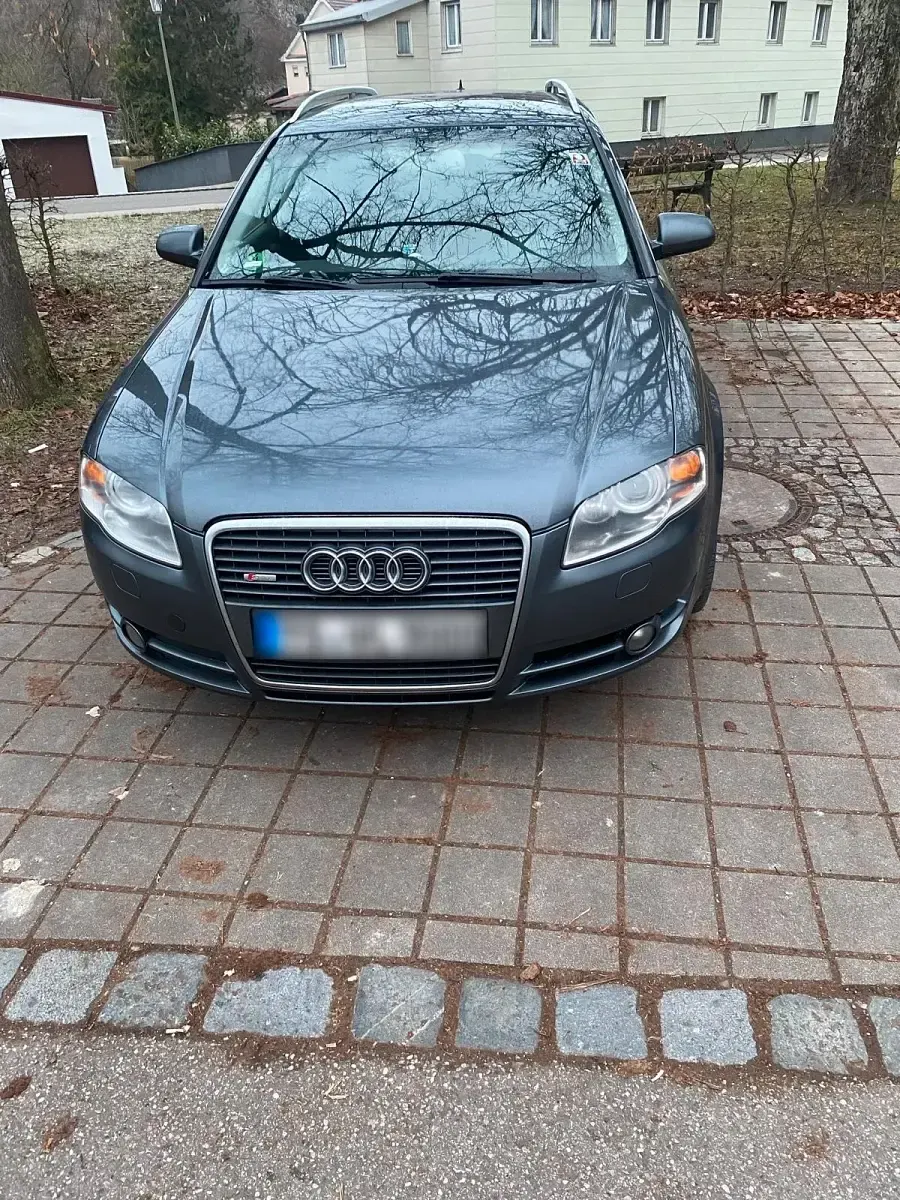 Gebraucht Audi A4 140 PS (102 kW) 2004 Grau Kombi