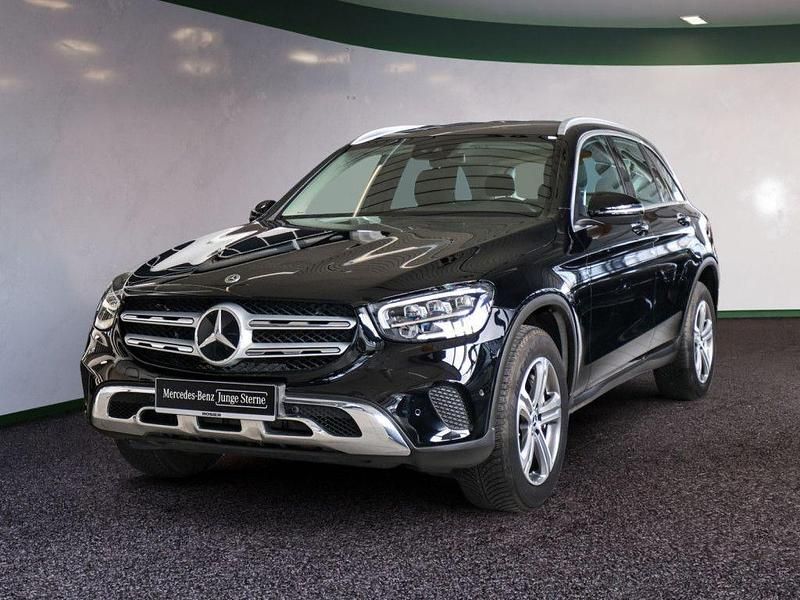 Gebraucht Mercedes GLC300e 211 PS (155 kW) 2021 Schwarz SUV
