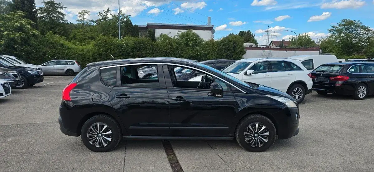 Gebraucht Peugeot 3008 Allure 111 PS (81 kW) 2011 Schwarz Kombi