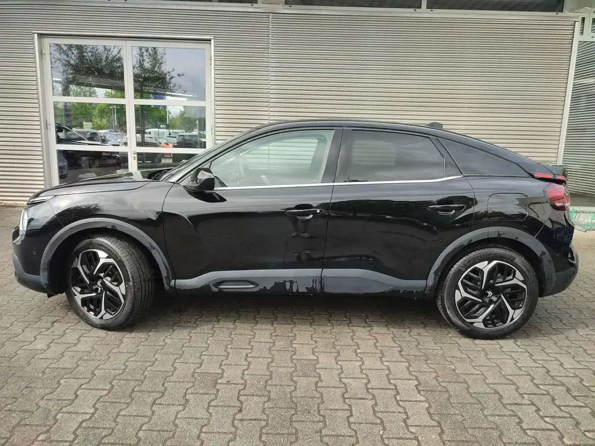 Gebraucht Citroën C4 131 PS (96 kW) 2024 Lackierung schwarz perla nera/typ aussenverkleidung metalliclackierung SUV