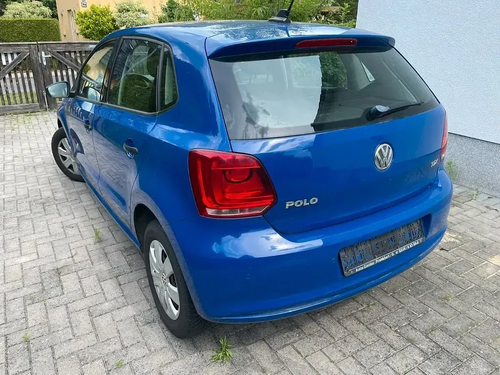 Gebraucht VW Polo 75 PS (55 kW) 2012 Blau Kleinwagen