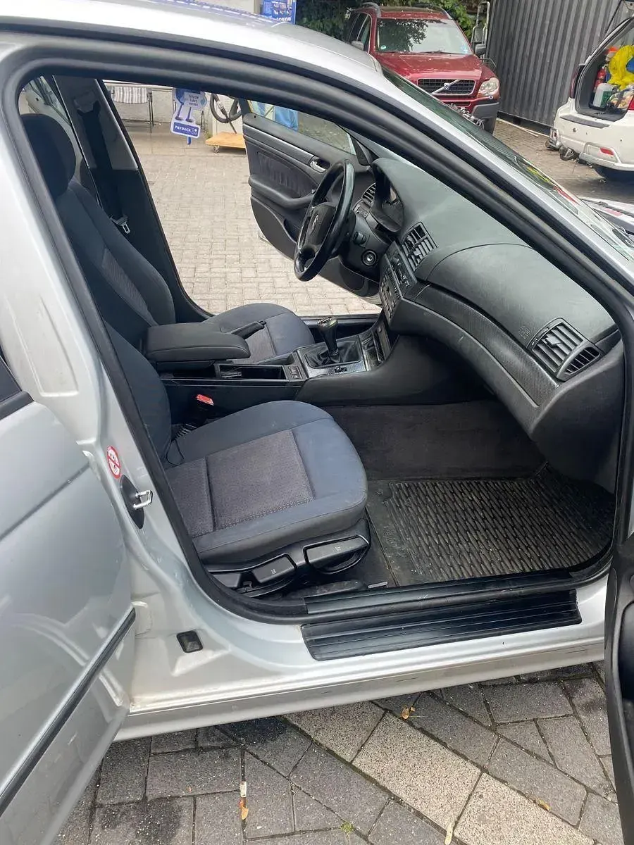 Gebraucht BMW 316 116 PS (85 kW) 2002 Silber Limousine